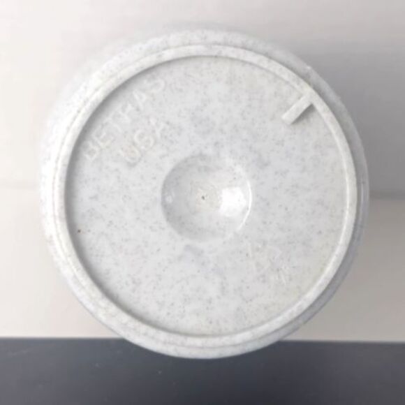 Vtg Chicago Bulls Scottie Pippen 1990's Lg Poster, Travel Mug, & SkyBox Card #46 - Picture 12 of 16